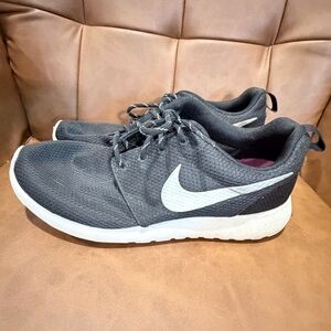 Nike Women's Charcoal and White Sneakers